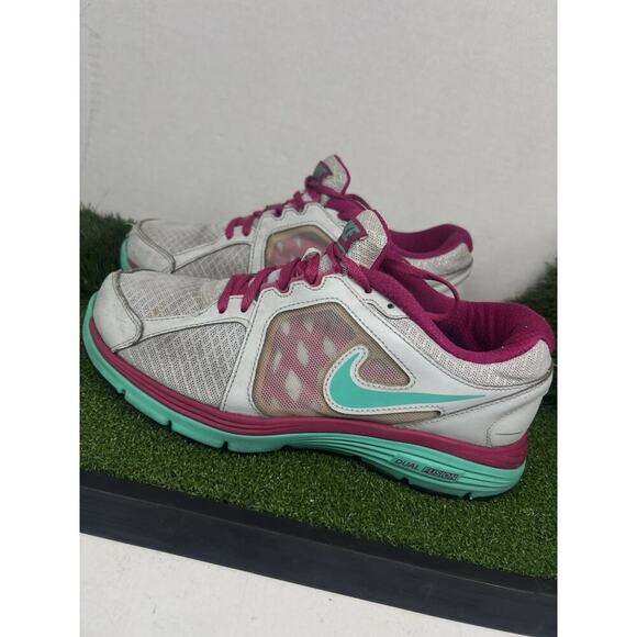 NIKE athletic sneakers size 8 tennis shoes Dual Fusion Run low-tops 2012 jogging - Picture 1 of 8
